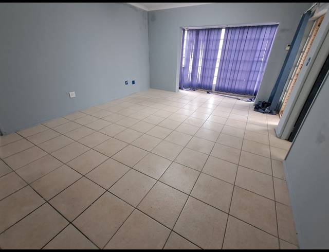 875M² WORKSHOP TO LET IN DUNCANVILLE